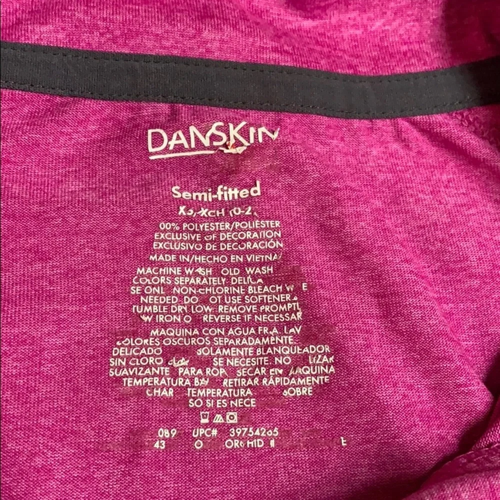 XS Women’s Semi-Fitted Danskin long sleeved cold weather top gym - Picture 8 of 8